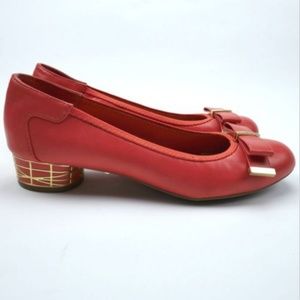 Dana Buchman low heels pink coral gold trim 8.5M